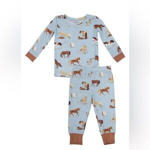 NWT ANGEL DEAR   Horses Loungewear pajama Set. adorable 2 piece SIZE 8